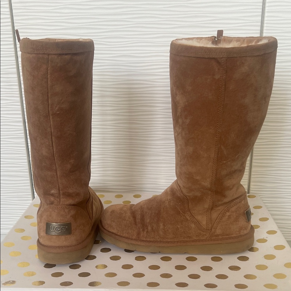 UGG Tan Winter Boots - Picture 1 of 9